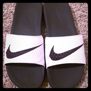Nike slides